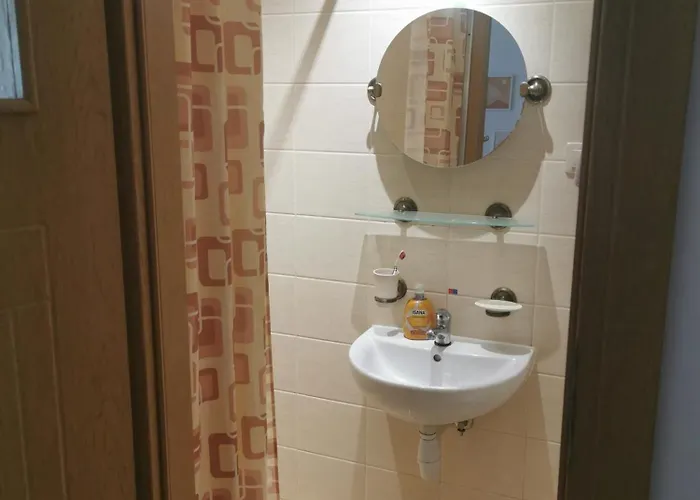 Goscinne Kamil 3 Apartamento